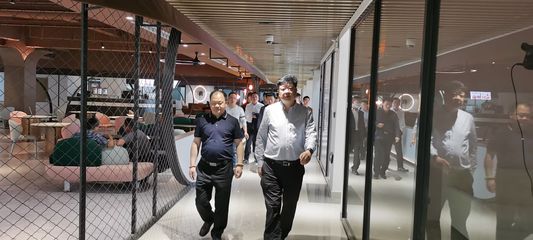 熊亞平率團赴義烏招商考察，深度對接廣告設計產業新機遇